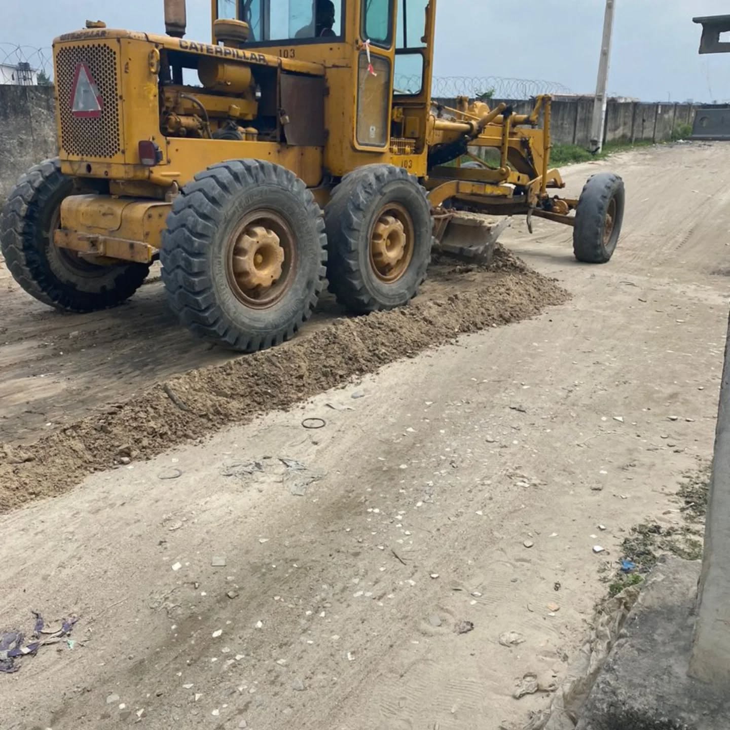 ETI-OSA WEEKEND NEWS:  ‎WORK PROGRESS STEADILY ON THE LAFIAJI ROAD IN ETI-OSA LOCAL GOVERNMENT
